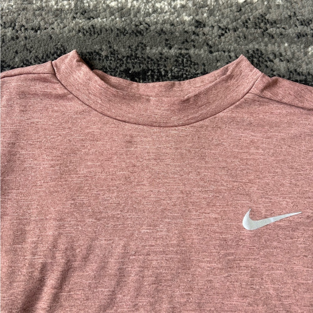 NIKE Dri- Fit Running Crewneck Sweatshirt With Hand Covers & Thumbholes - Picture 5 of 8